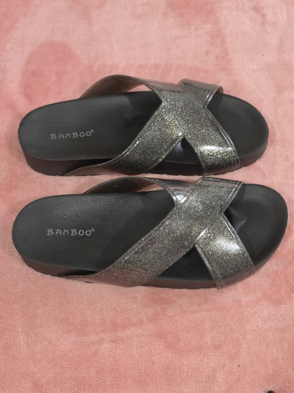 Bamboo Women’s Synthetic Slip-On Glitter Criss Cross Slide Sandals 7 Silver - Picture 6 of 6